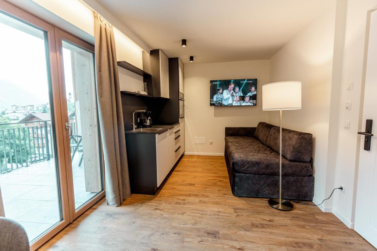 Tyrol Living & Cafe Apartment Nova Levante Bagian luar foto