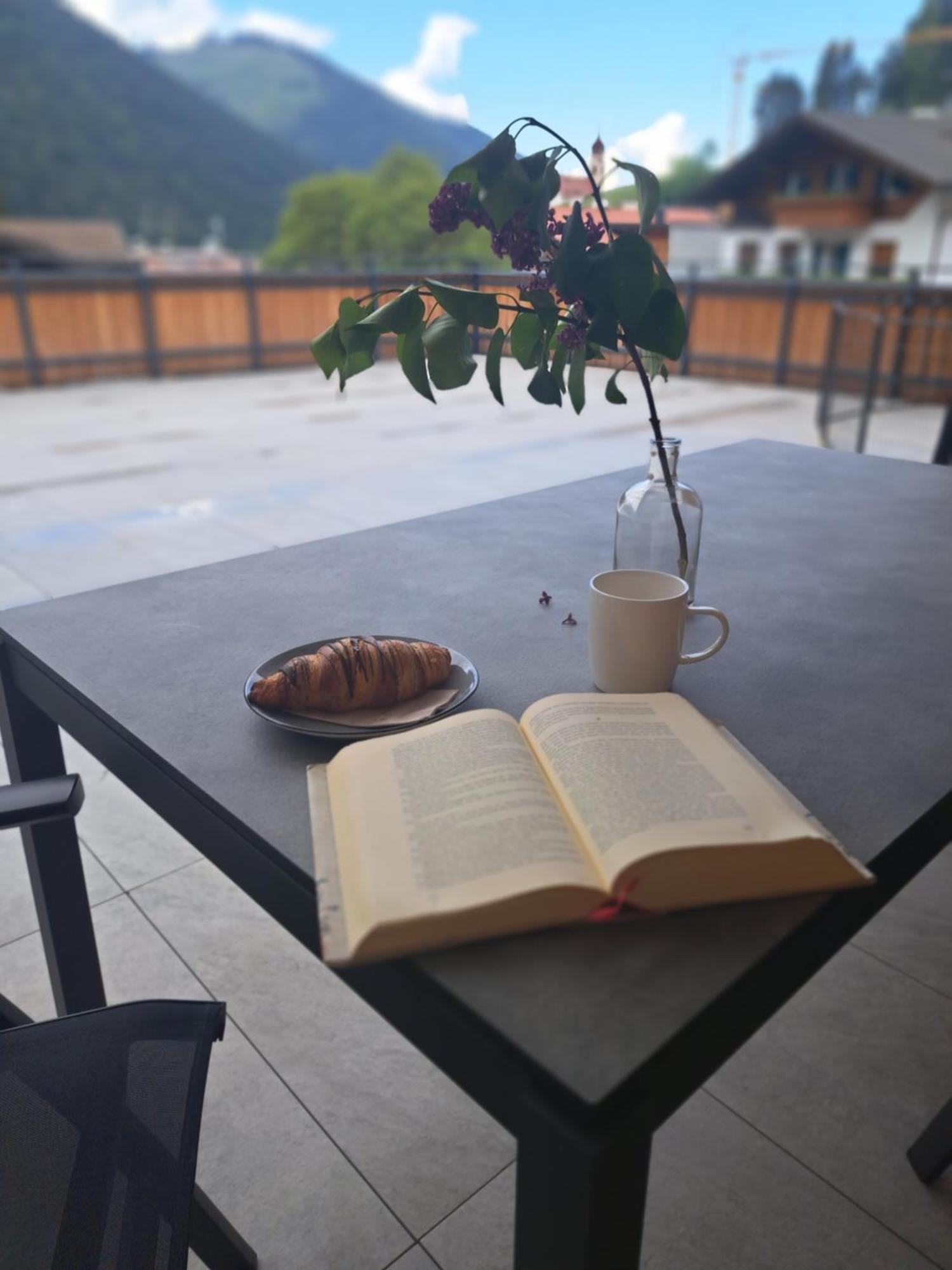 Tyrol Living & Cafe Apartment Nova Levante Bagian luar foto